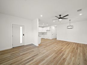 6206 Lyndhurst Drive, Houston TX 77087