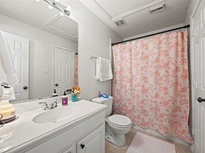 1314 Utah Street, Houston TX 77007