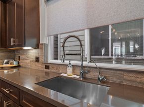 959 W 17th Street, Houston TX 77008