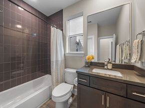 959 W 17th Street, Houston TX 77008