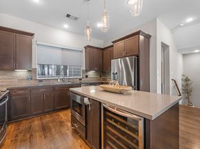 959 W 17th Street, Houston TX 77008