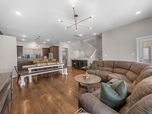 959 W 17th Street, Houston TX 77008