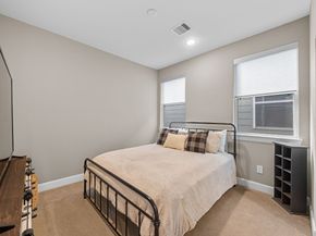 959 W 17th Street, Houston TX 77008