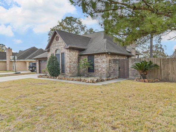 338 Grand Oaks Boulevard, Houston TX 77015