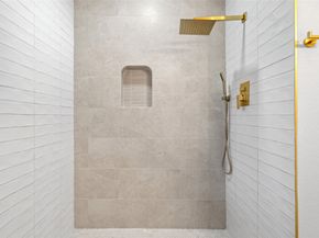 719 E 40th 1/2 Street, Houston TX 77022