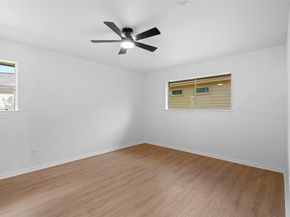 719 E 40th 1/2 Street, Houston TX 77022