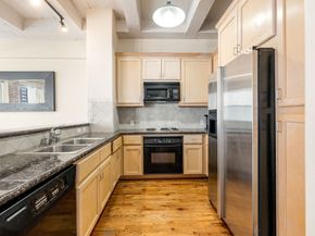 1120 Texas Street 7D, Houston TX 77002