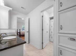 5 Hidden Pond Place, The Woodlands TX 77381