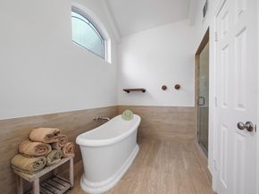 5 Hidden Pond Place, The Woodlands TX 77381