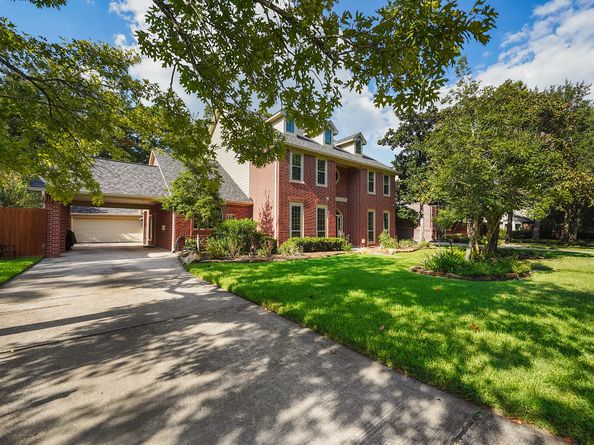 5 Hidden Pond Place, The Woodlands TX 77381