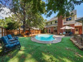 5 Hidden Pond Place, The Woodlands TX 77381