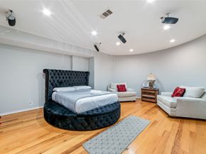 2426 Tackaberry Street, Houston TX 77009