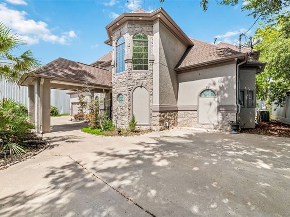 2426 Tackaberry Street, Houston TX 77009