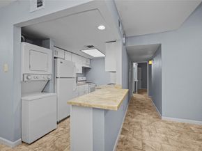 9009 Richmond Avenue 703, Houston TX 77063