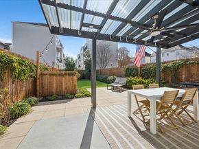 920 W 25th Street B, Houston TX 77008