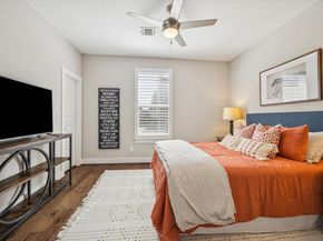 920 W 25th Street B, Houston TX 77008