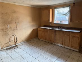 7952 Cinderella Street, Houston TX 77028