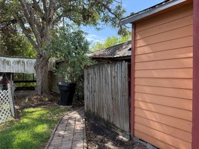 7952 Cinderella Street, Houston TX 77028