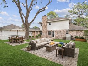 2114 Briarview Drive, Houston TX 77077