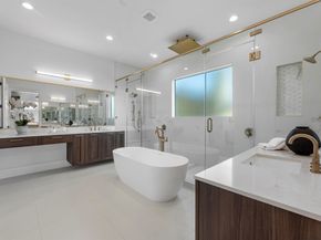 963 W 41st Street, Houston TX 77018