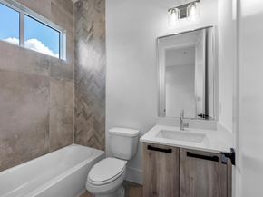 963 W 41st Street, Houston TX 77018