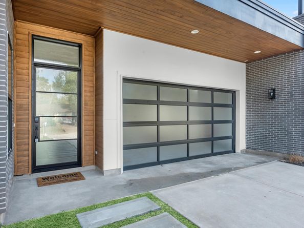 963 W 41st Street, Houston TX 77018