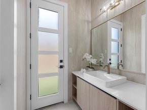 963 W 41st Street, Houston TX 77018