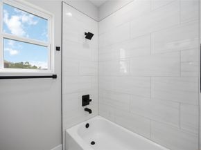 2507 N Macgregor Way, Houston TX 77004