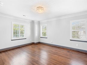 3217 Parkwood Drive, Houston TX 77021