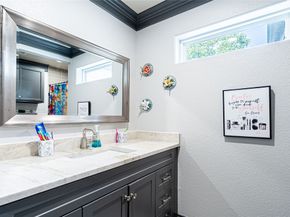 3217 Parkwood Drive, Houston TX 77021