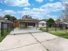 5419 Firefly Avenue, Houston TX 77017