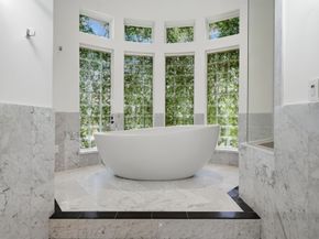 3 Farington Way, The Woodlands TX 77382