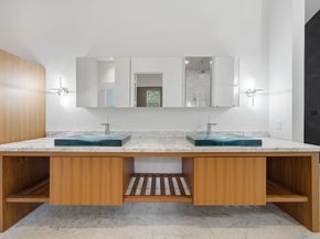 3 Farington Way, The Woodlands TX 77382