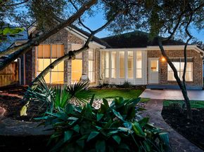 87 N Crossed Birch Place, The Woodlands TX 77381