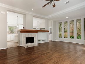 87 N Crossed Birch Place, The Woodlands TX 77381