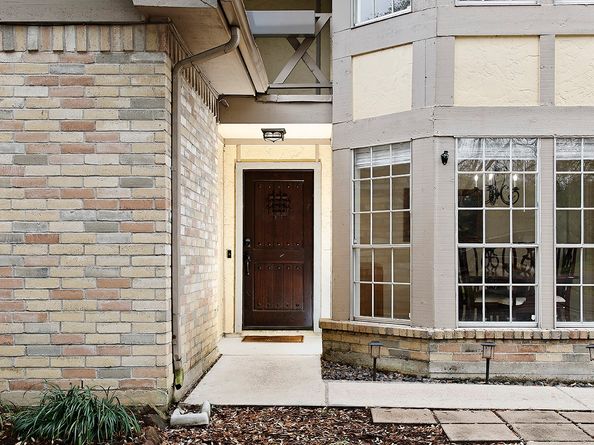 49 Country Forest Court, The Woodlands TX 77380