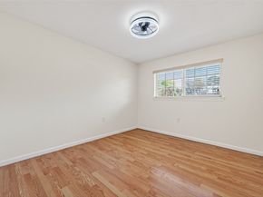 13902 Ambrose Street, Houston TX 77045