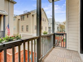 3225 Maxroy Street, Houston TX 77008