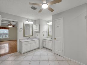 92 S Bonneymead Circle, The Woodlands TX 77381