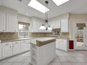 92 S Bonneymead Circle, The Woodlands TX 77381