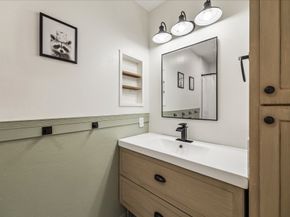 5823 Valley Forge Drive 93, Houston TX 77057