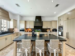 1239 Rue De La Paix Way B2, Houston TX 77056