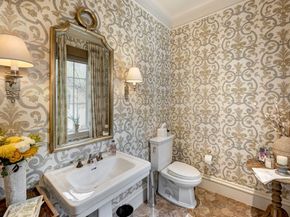 1239 Rue De La Paix Way B2, Houston TX 77056