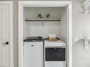 2219 Mckee Street, Houston TX 77009