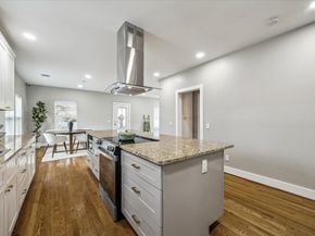 2219 Mckee Street, Houston TX 77009