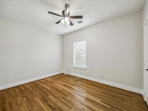 2219 Mckee Street, Houston TX 77009