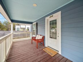 2219 Mckee Street, Houston TX 77009