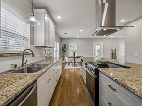 2219 Mckee Street, Houston TX 77009