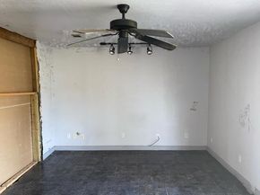 125 W Sunnyside Street, Houston TX 77076