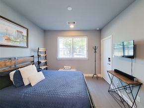 1705 Eado Point Lane, Houston TX 77003